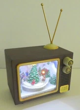 F A O  Schwarz Christmas TV with Lights and  Music Retro Vintage Design FAO READ