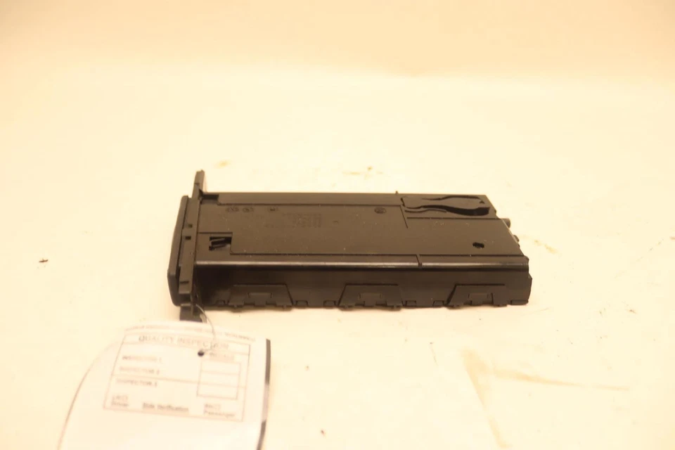 BMW M3 E92 E93 2008-2013 pasajero derecho tablero portavasos OEM Foto 4 de 4