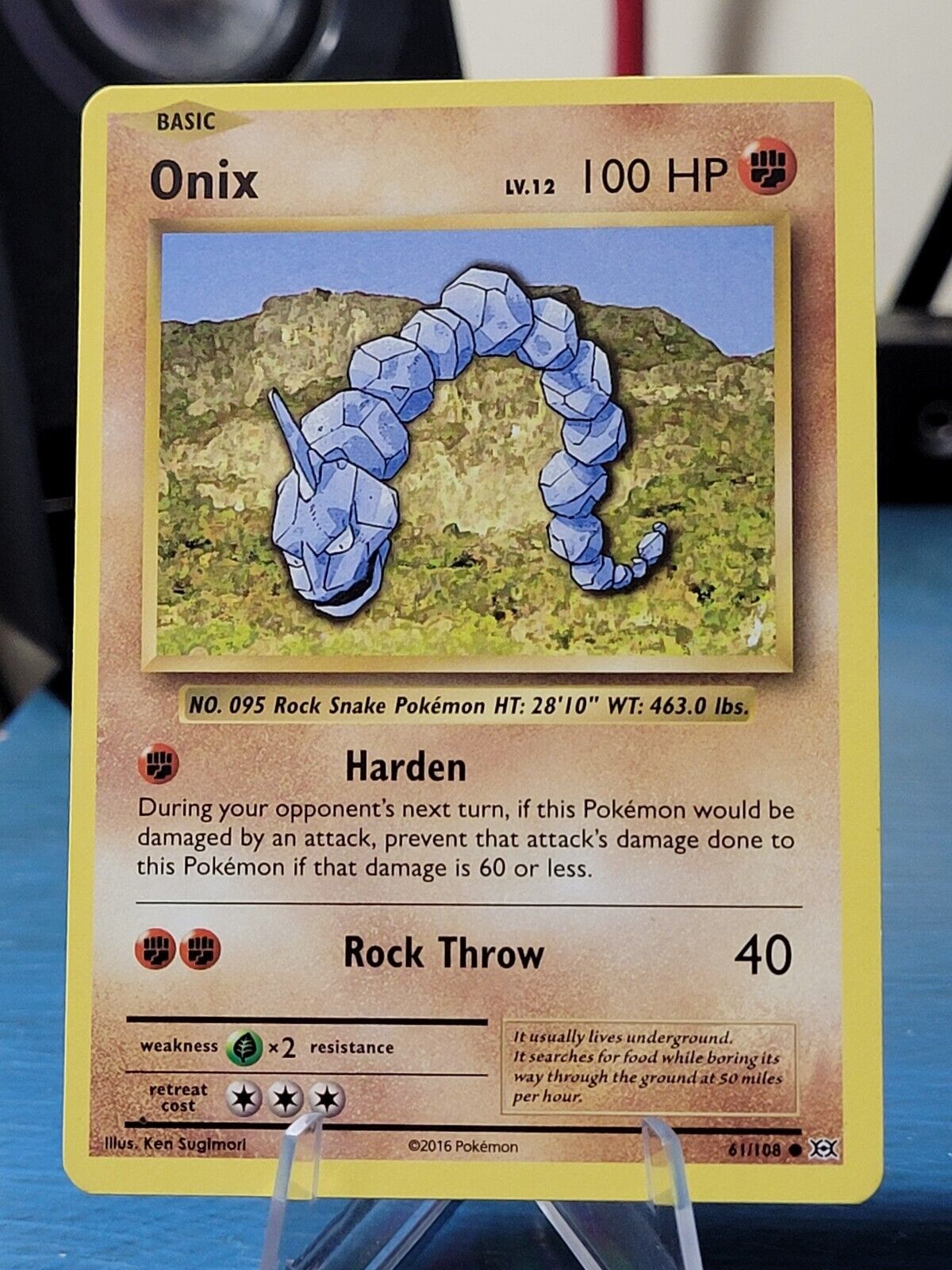 Onix 61/108 (NM, Pokemon Card, Evolutions, 2016, Fighting, Common)