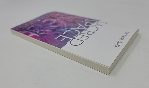 Sacred Space for Lent 2023 (Paperback) By The Irish Jesuits Sacred Space Loyola - Picture 8 of 14