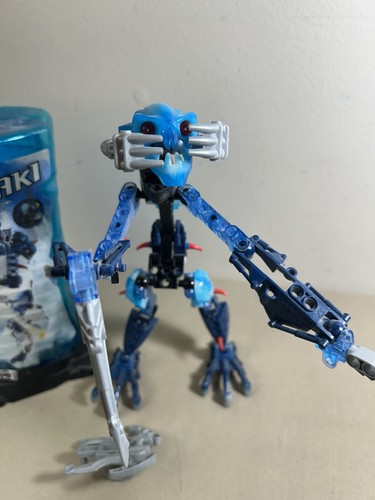 LEGO BIONICLE Barraki Takadox 8916 usato con contenitore - Foto 2 di 5