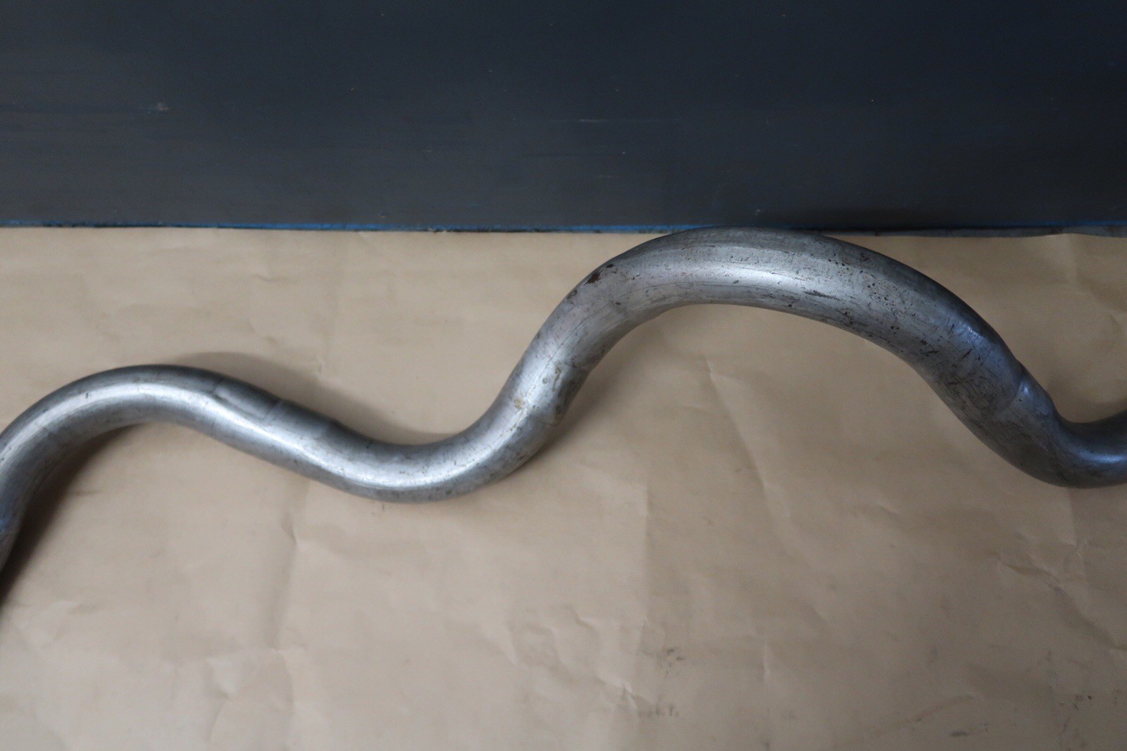 Genuine GM 15537081 (Chevrolet Suburban Muffler Tail Pipe, Right - 15537084 image 5