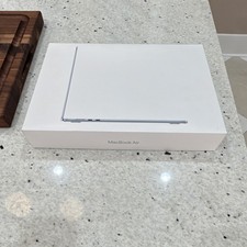 Apple MacBook Air 15  M3 24GB RAM 256GB SSD Silver A3241 NEW SEALED