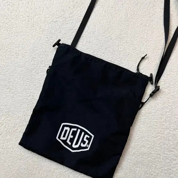 Deus x Terg Deus Conversion Ripstop Crossbody Bag… - image 8