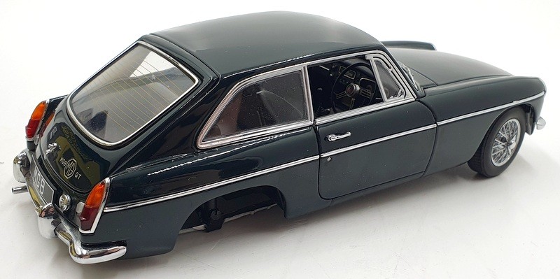 Autoart 1/18 Scale 76602 - 1969 MGB GT Coupe MkII Green With