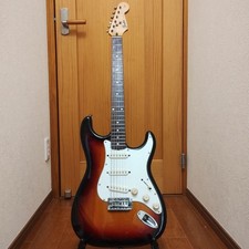 Imballaggio sicuro Fender Stratocaster Made in Korea SSS!