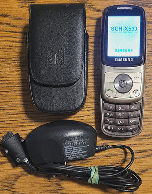 Samsung SGH-X530 - Gold ( Unlocked ) Super Rare GSM Slider Phone - Bundled