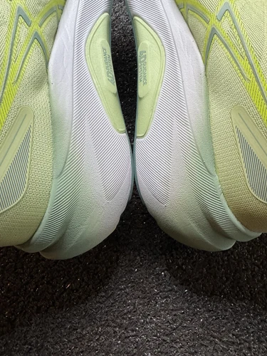 Zapatos para correr Asics Gel Kayano 31 para mujer talla 8 'cool matcha/Light Celadon' - Imagen 4 de 17