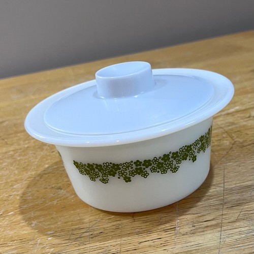 Vtg Pyrex Spring Blossom Green Crazy Daisy Margarine Butter Dish with Lid MCM