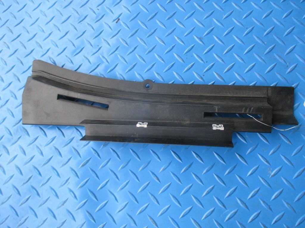 Bentley GTC trunk liner right rear support bracket #5239 