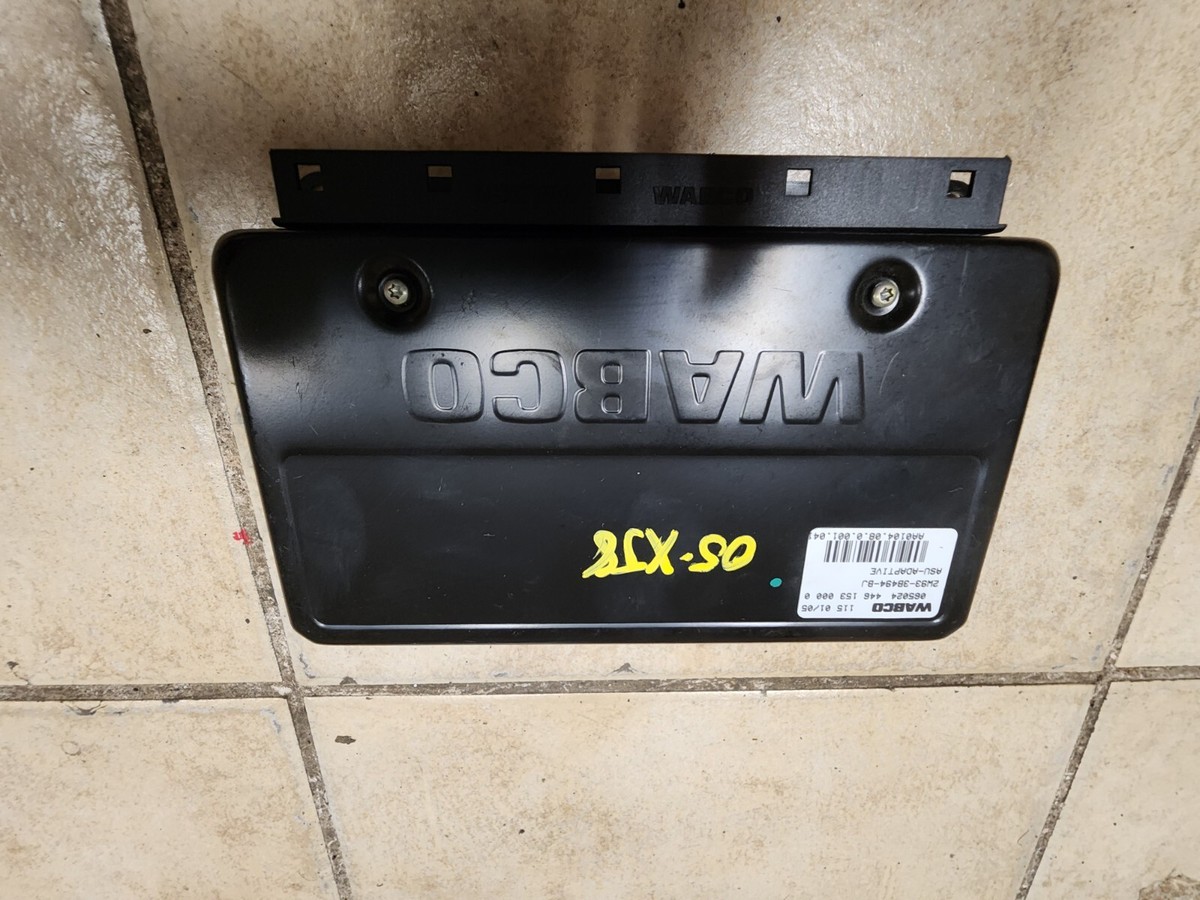 2004 05 2006 JAGUAR XJ8 VANDEN PLAS AIR SUSPENSION CONTROL MODULE