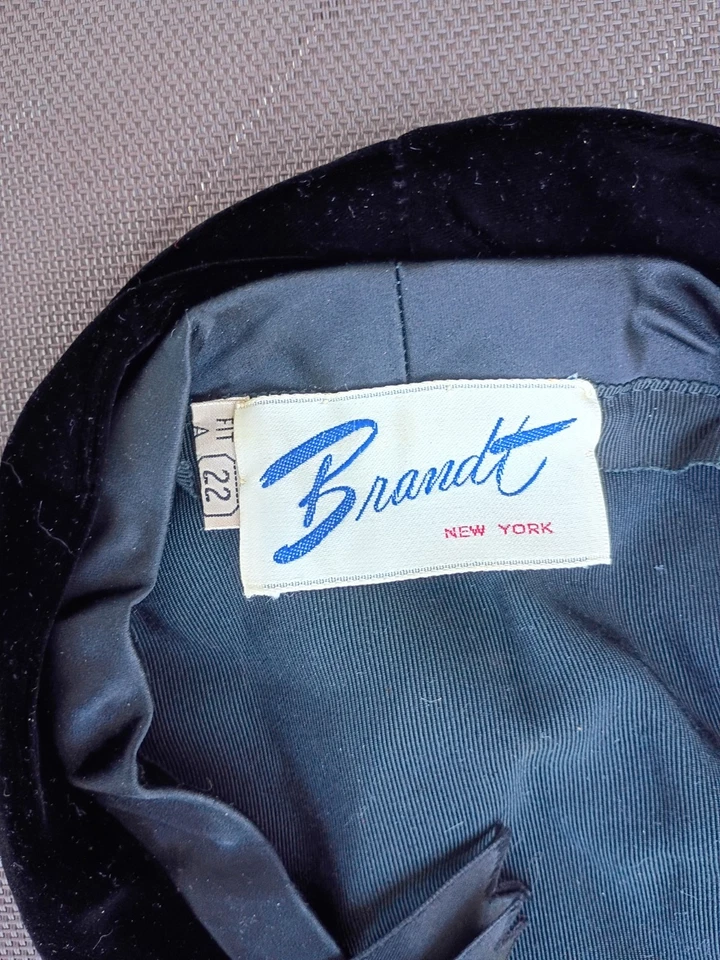 Brandt New York Vintage Ladies Black Velvet Bucket Hat Slouchy Very Unique - Image 4 of 4