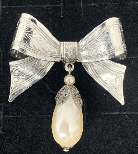 Vintage Miriam Haskell Silver Engraved Bow Brooch Pin w Baroque Dangling Pearl