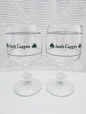 Vintage 80er 2x Glas Irish Coffee Stiel-Gläser mit Kleeblatt