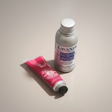 L'Occitane bagno schiumogeno alla lavanda 3,4 oz e crema mani al burro di karitè set da 1 oz nuovo