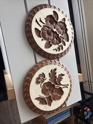 Vintage MODERN ART CO Plaster Chalkware 9'' Flower Butterfly Wall Plaque USA. (x2
