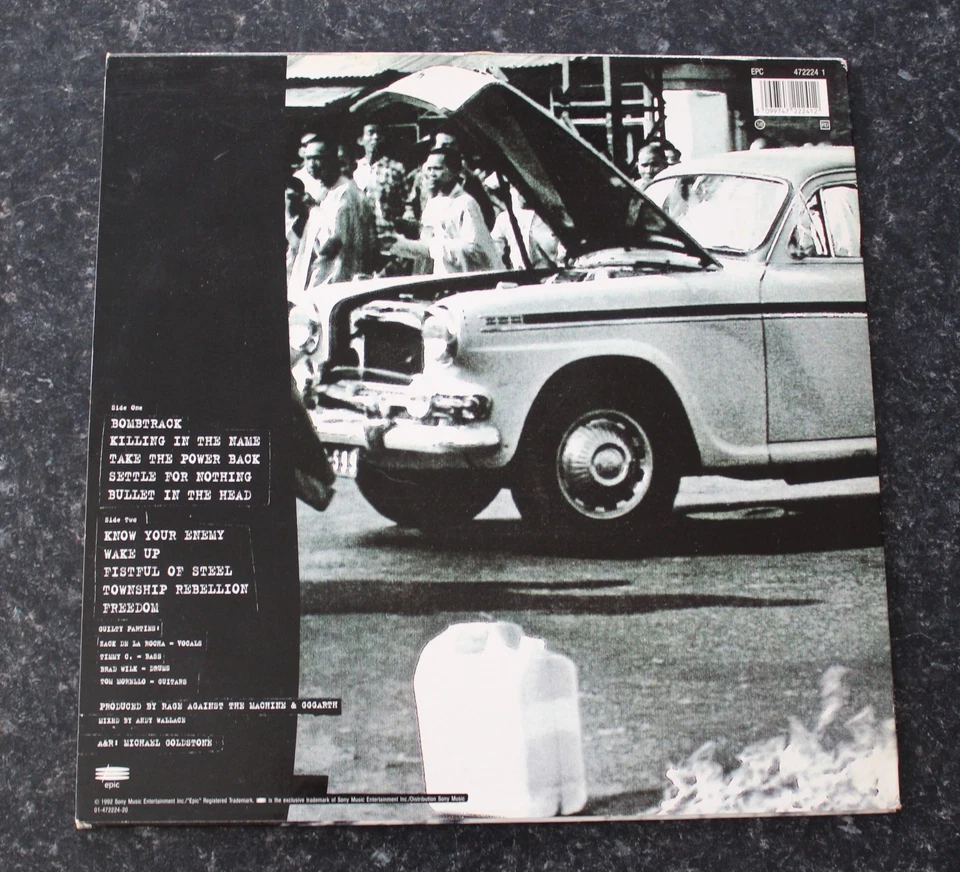 RAGE AGAINST THE MACHINE  1ST EUROPE PRESSING VINYL LP 1992 EPC 472224 1 EX+ - Image 2 of 4