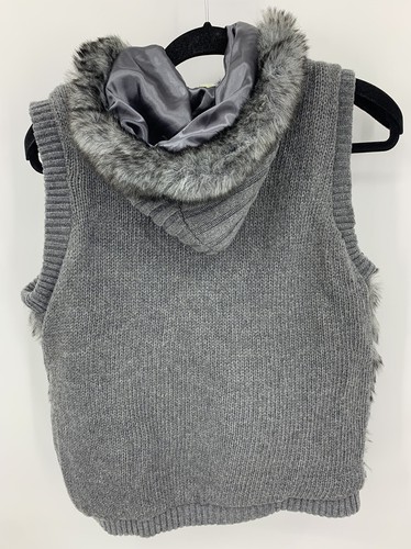 Green Tea Sweater Knit Vest With Faux Fur Trim Hooded Satin Lined - Picture 2 of 5