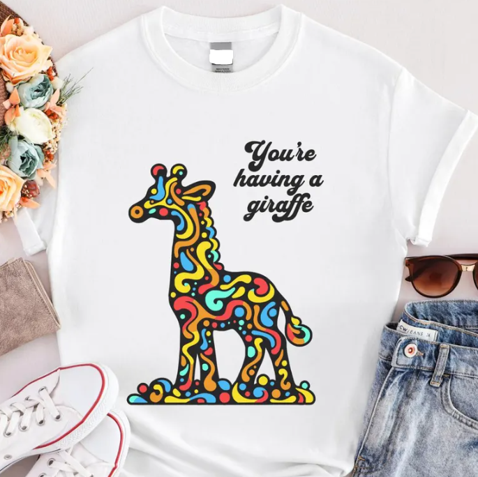 T-Shirt Unisex Giraffe shirt, cute animal t shirt, giraffe lover tee, animal lov