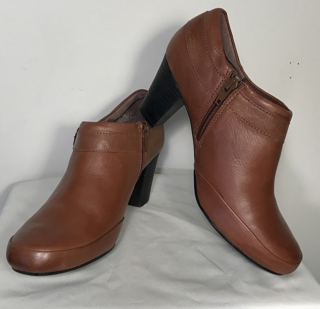 CLARKS Artisan Womens Brown Suede Leather Heeled Ankle Booties Boots