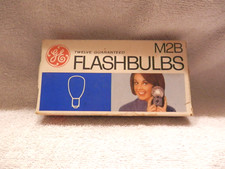 Vintage GE M2B Flashbulbs 8 ONLY w/Box 5 blue  3 white 