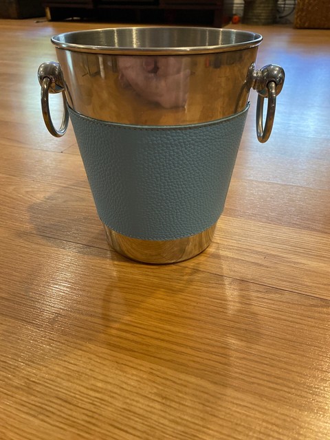 white rolling cooler