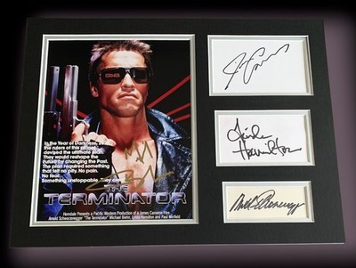 SIGNED THE TERMINATOR ARNOLD SCHWARZENEGGER HAMILTON BIEHN JAMES CAMERON DISPLAY