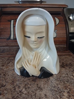 Napco 1950 s Vintage head vase nun in habit long eyelashes