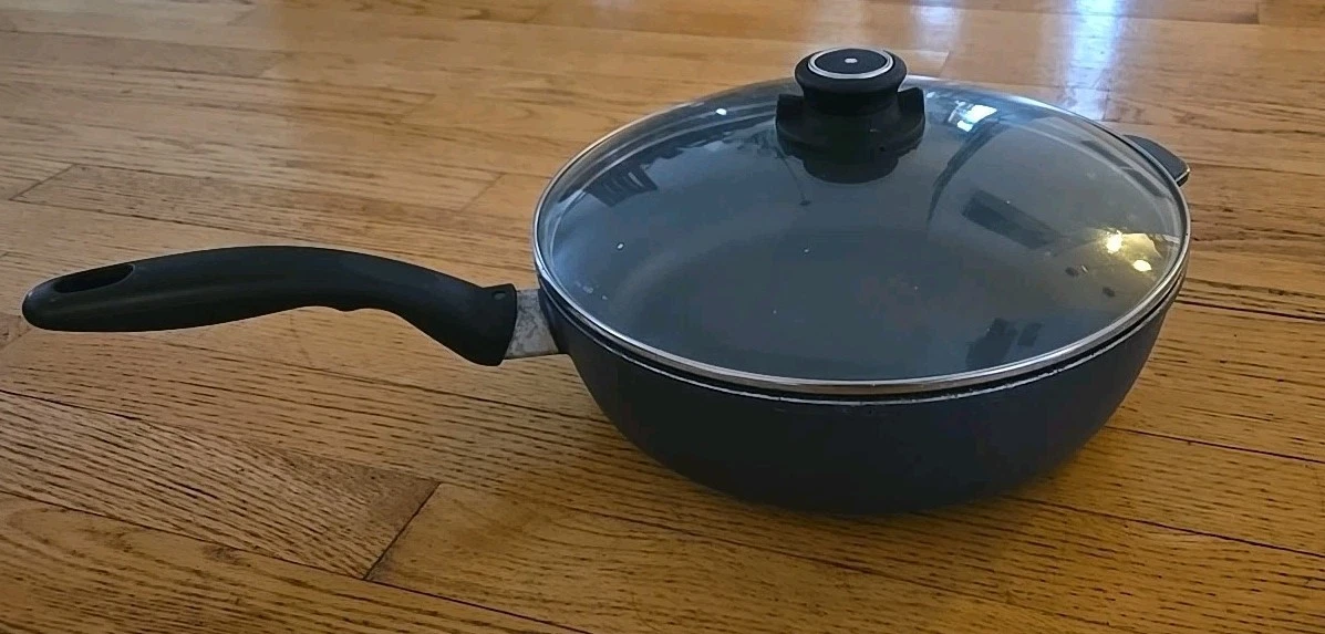 Swiss Diamond 4.1 Qt (11") Nonstick Sauté Pan W/ Lid | HD Classic