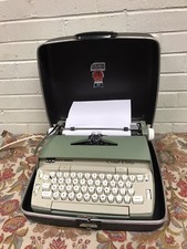 VINTAGE SMITH CORONA CORONET ELECTRIC TYPEWRITER GREEN WORKS thumbnail