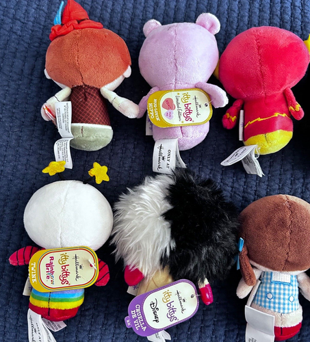 Ten Hallmark ITTY BITTYS w/Carrying CASE Barbie Avengers Star Wars Wizard of Oz - Picture 8 of 15
