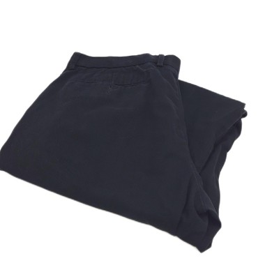 Amazon Essentials Herren Knitterfreie Flatfront-Chinohose mit klassischer Schnit