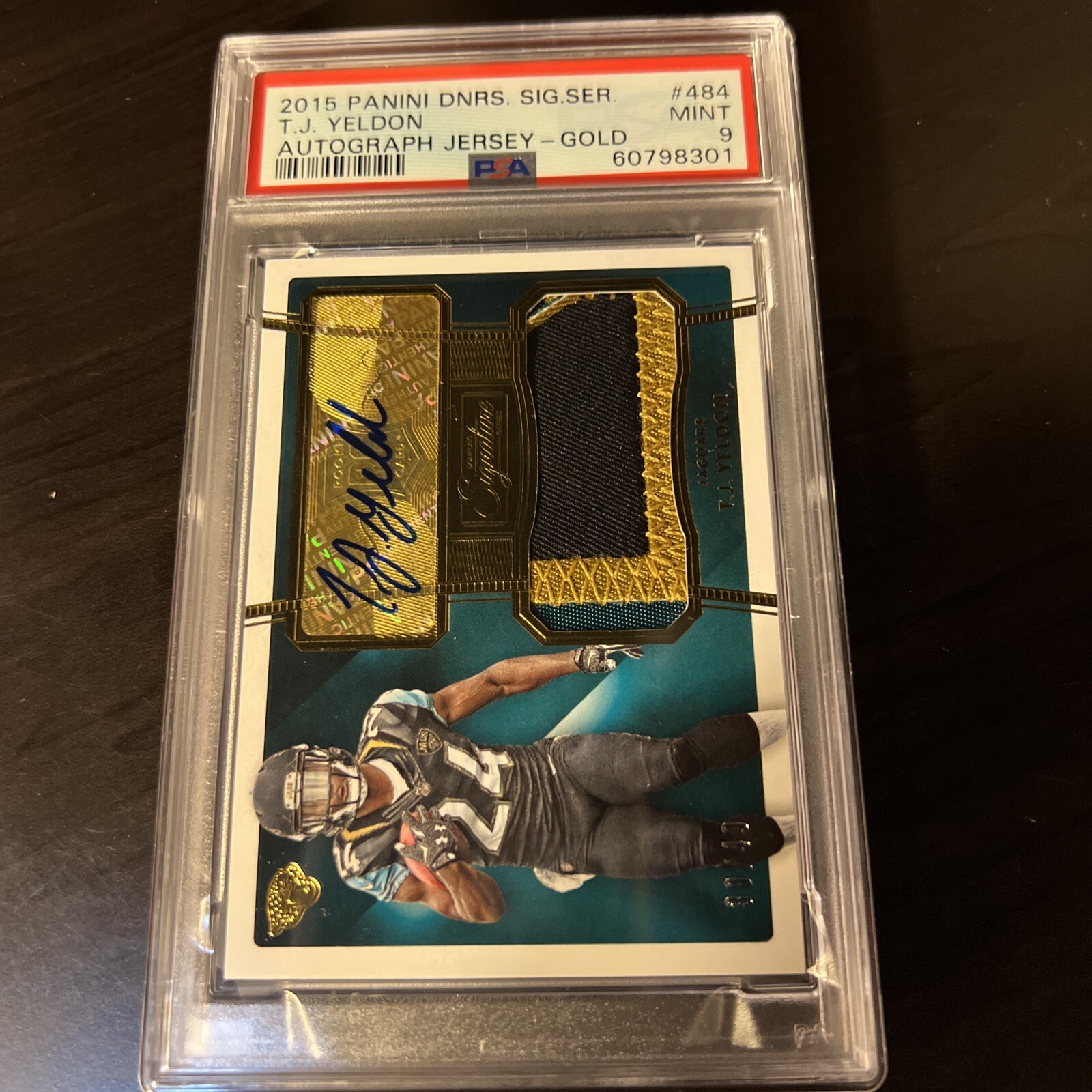 TJ Yeldon Panini Donruss Signature Series #484 Autograph Jersey-Gold