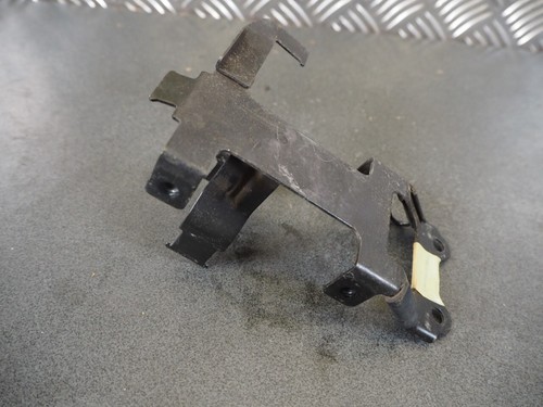 BRACKET, COIL Yamaha v-max 1FK-21359-00 14552 - Picture 3 of 6