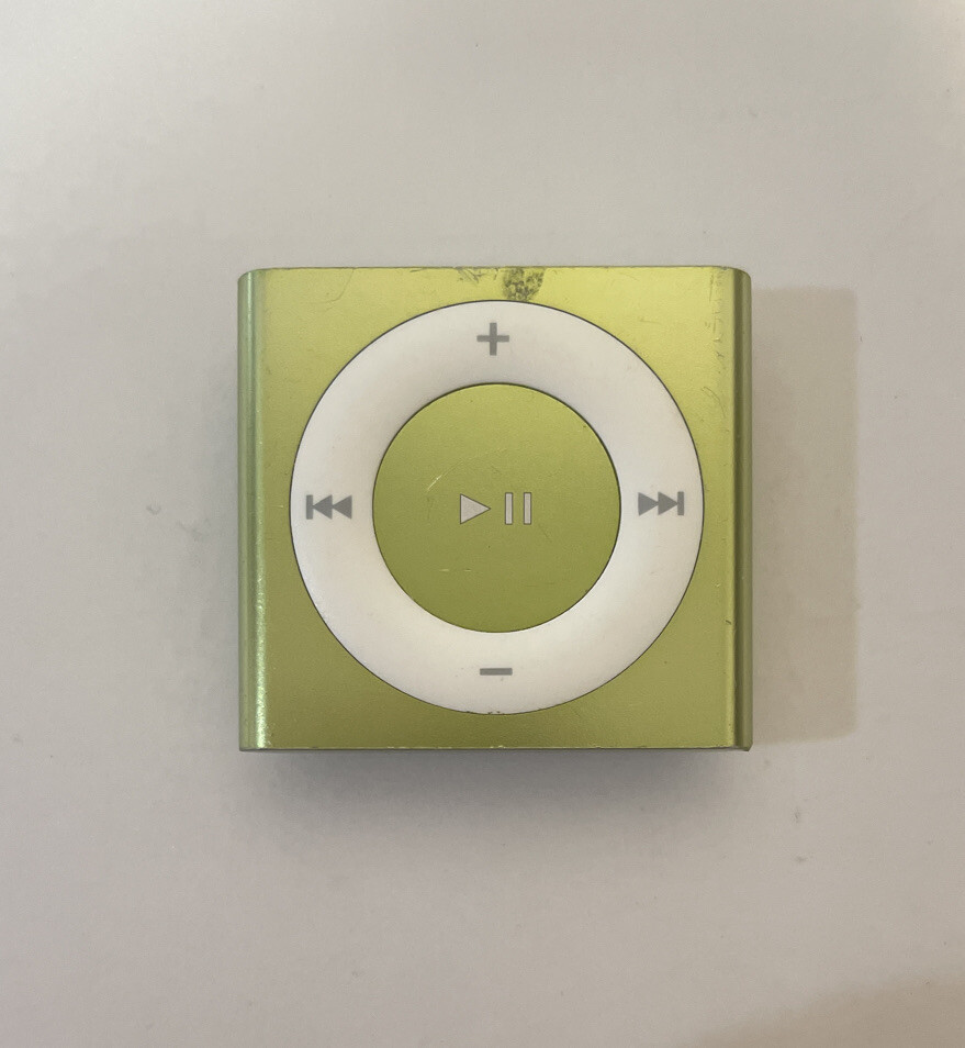 Apple iPod shuffle 4世代　 2GB　グリーン Apple iPod Shuffle 4th Generation Green (2 GB) Works Great
