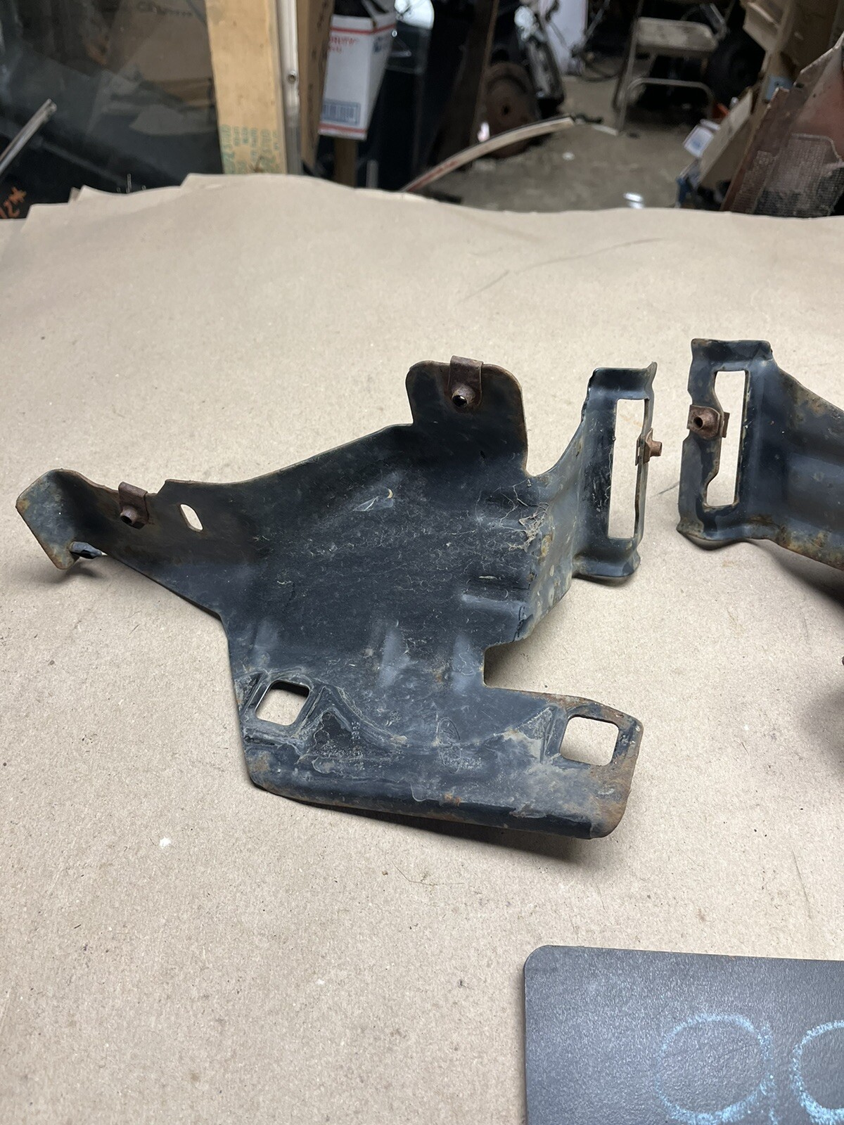 Fo1066158 Front Left Bumper Face Bar Bracket Driver Side LH Hand 