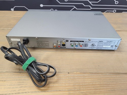 Sanyo DWM 400 DVD Player Cinema Progressive - Tested & Working - DVD Player Only - Picture 2 of 2