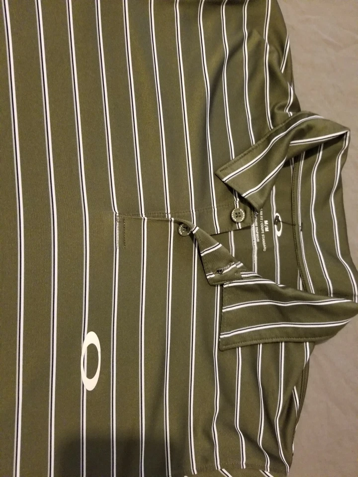 Polo deportivo Oakley para hombre M verde medio Foto 2 de 4