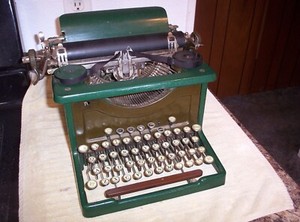 VINTAGE SMITH & CORONA TYPEWRITERS INC. - 10" - #8