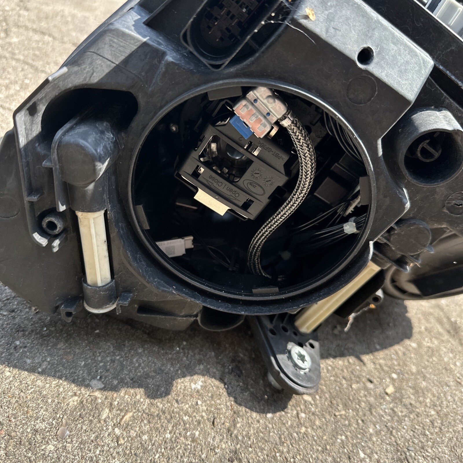 MERCEDES BENZ SL W231 Scheinwerfer rechts Bi Xenon A2318205461  