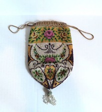 UNUSUAL ANTIQUE VICTORIAN PERIOD COLORFUL BEADED HANDBAG, DRAWSTRING TOP, TASSEL