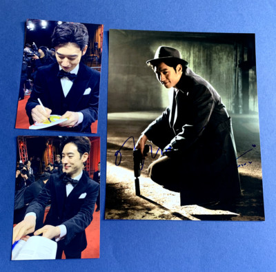 LEE JE-HOON  In-person signed  Foto 20x25 Autogramm + Foto