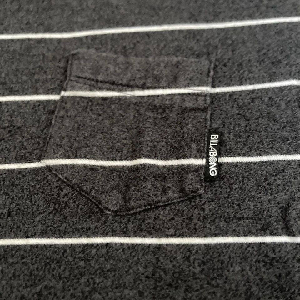 Camiseta Billabong Negra/Gris Blanca Rayas Bolsillo Frontal Niño Pequeño Talla 2T Foto 4 de 4