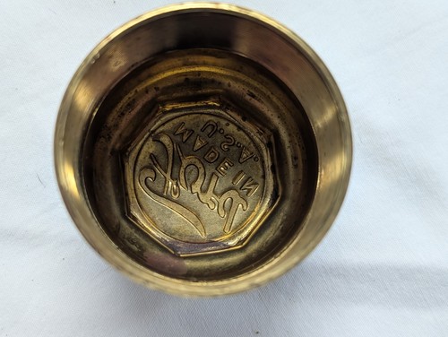 🔥 FORD MODEL T BRASS HUB CAPS SCREW ON THREADED 1913-20 NEW IN BOX COMPLETE SET - Picture 3 of 6