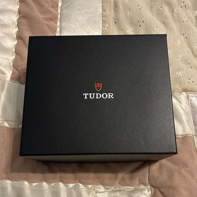TUDOR Black Bay 41mm Red Bezel Black Dial Auto Chronometer 200m Box Papers