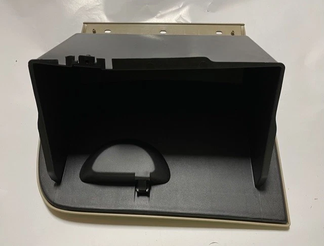 SE ADAPTA A FORD FOCUS 2005-2007 CAJA Y PUERTA GUANTE COMPARTME 5S4Z54060T10AAB - NUEVO OEM Foto 2 de 4