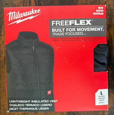 Milwaukee FREEFLEX Lightweight Insulated Vest...