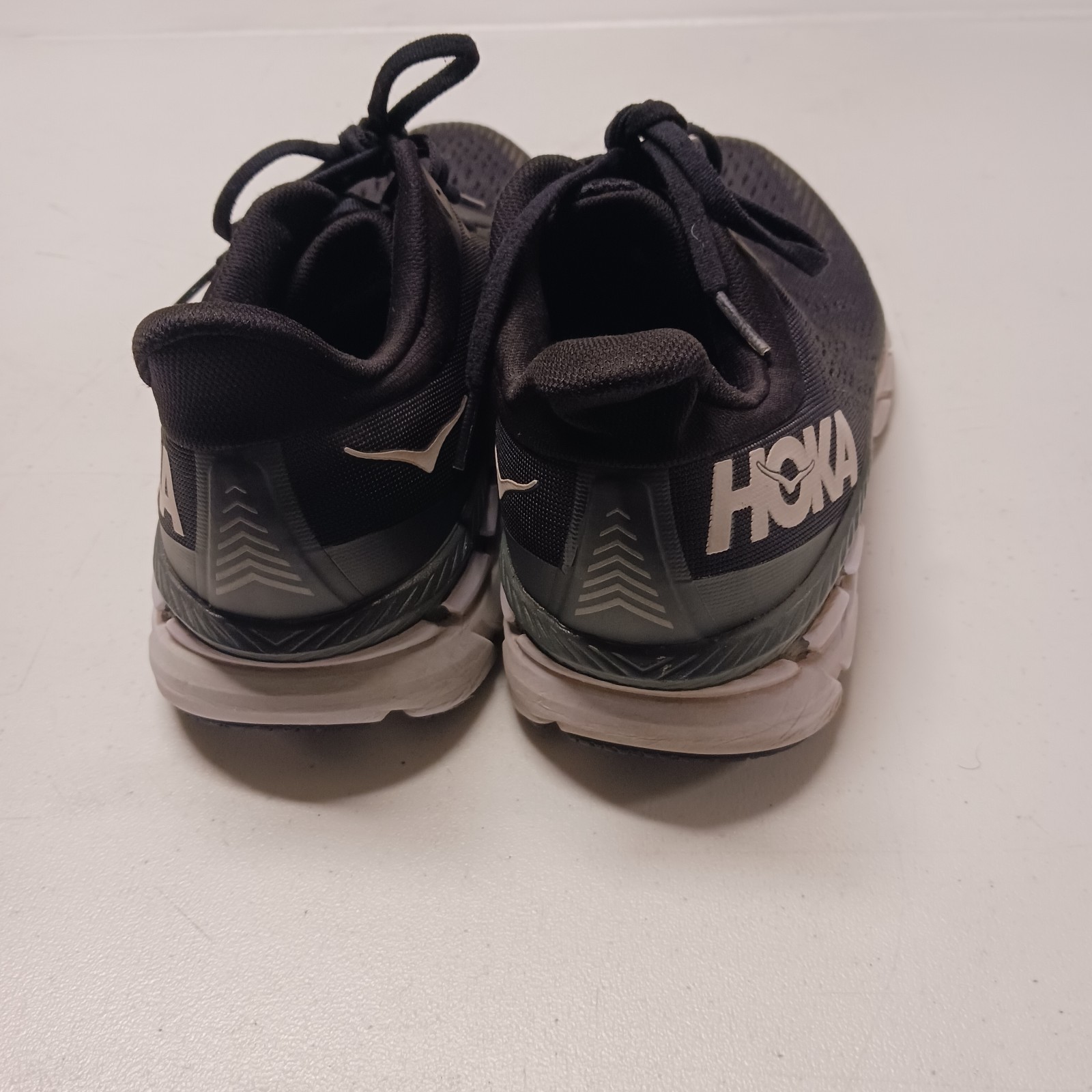 Size 9 - Hoka One One HOKA Clifton 7 Black White thumbnail 3