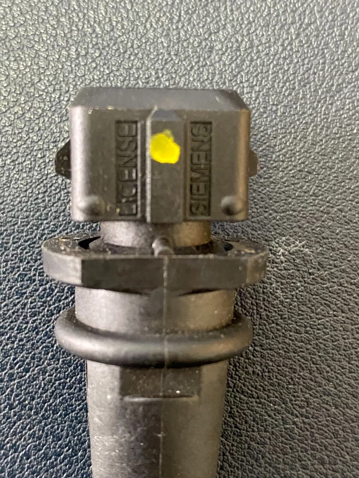 Sensor de temperatura de admisión de aire/carga OEM AX64 NUEVO Foto 4 de 4