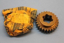 NOS YAMAHA 4TH WHEEL GEAR RT1 DT1 PART# 214-17241-10-00